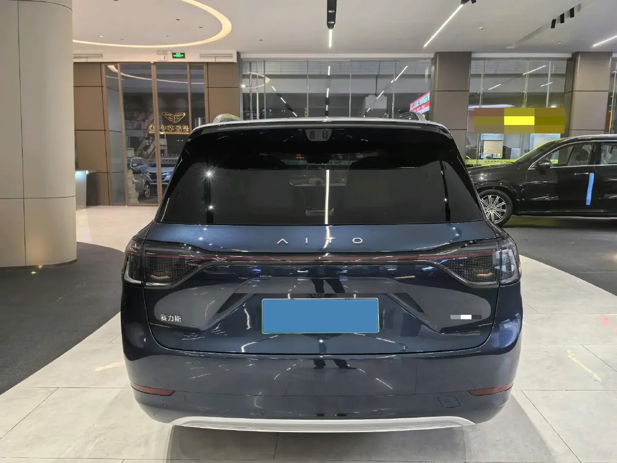 2025 AITO AITO M9 REEV 160HP REEV 52KWH,autocango,china used car exporter,china ev exporter,chinese used car exporter,chinese used ev exporter