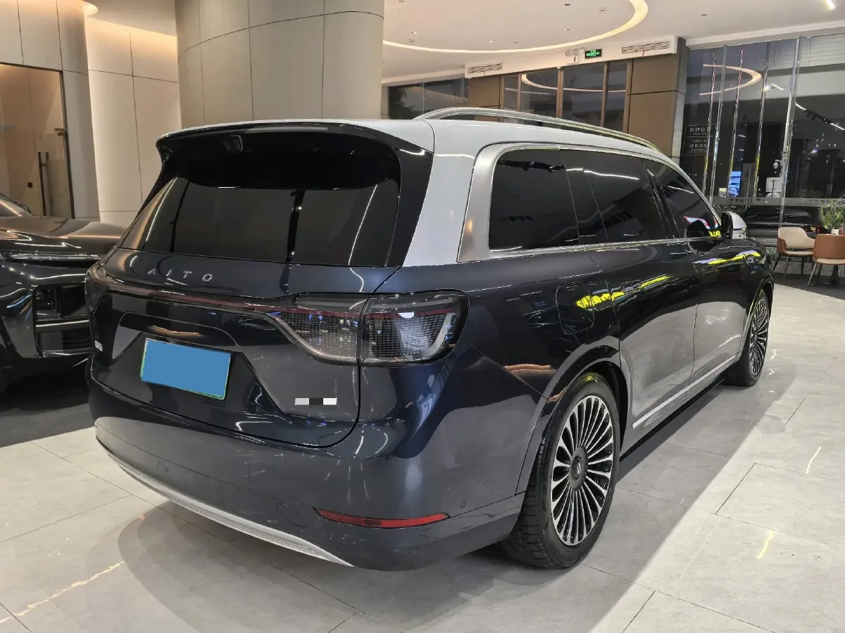 2025 AITO AITO M9 REEV 160HP REEV 52KWH,autocango,china used car exporter,china ev exporter,chinese used car exporter,chinese used ev exporter