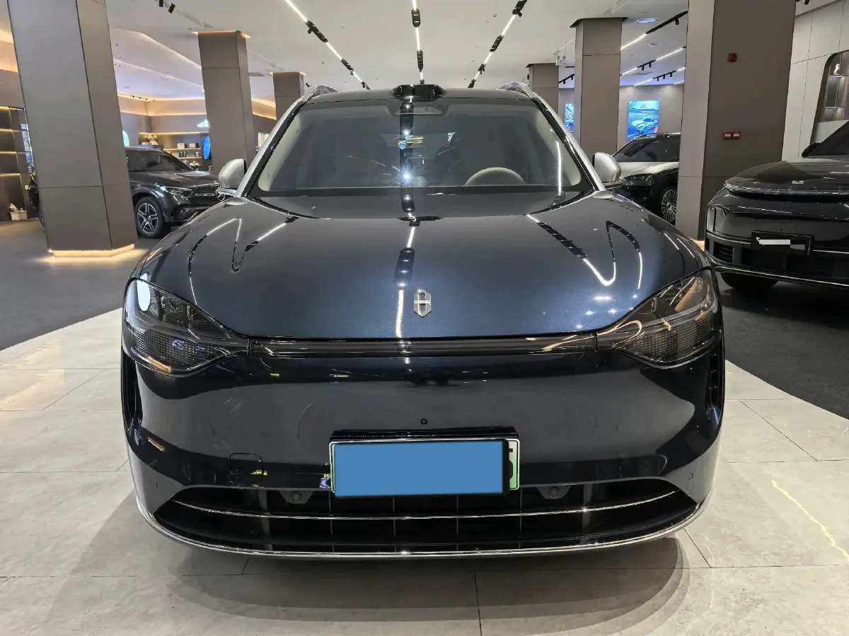2025 AITO AITO M9 REEV 160HP REEV 52KWH,autocango,china used car exporter,china ev exporter,chinese used car exporter,chinese used ev exporter