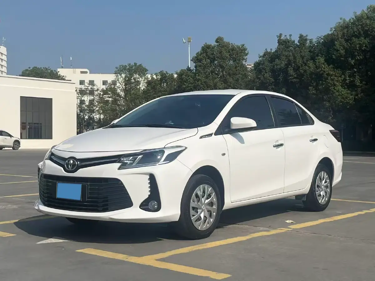 2022 Toyota Vios 1.5L 112HP L4 CVT