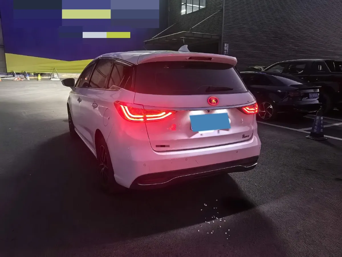 2017 BYD Song MAX 1.5T 154HP L4 6DCT,autocango,china used car exporter,china ev exporter,chinese used car exporter,chinese used ev exporter