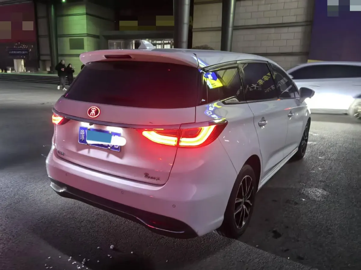 2017 BYD Song MAX 1.5T 154HP L4 6DCT,autocango,china used car exporter,china ev exporter,chinese used car exporter,chinese used ev exporter