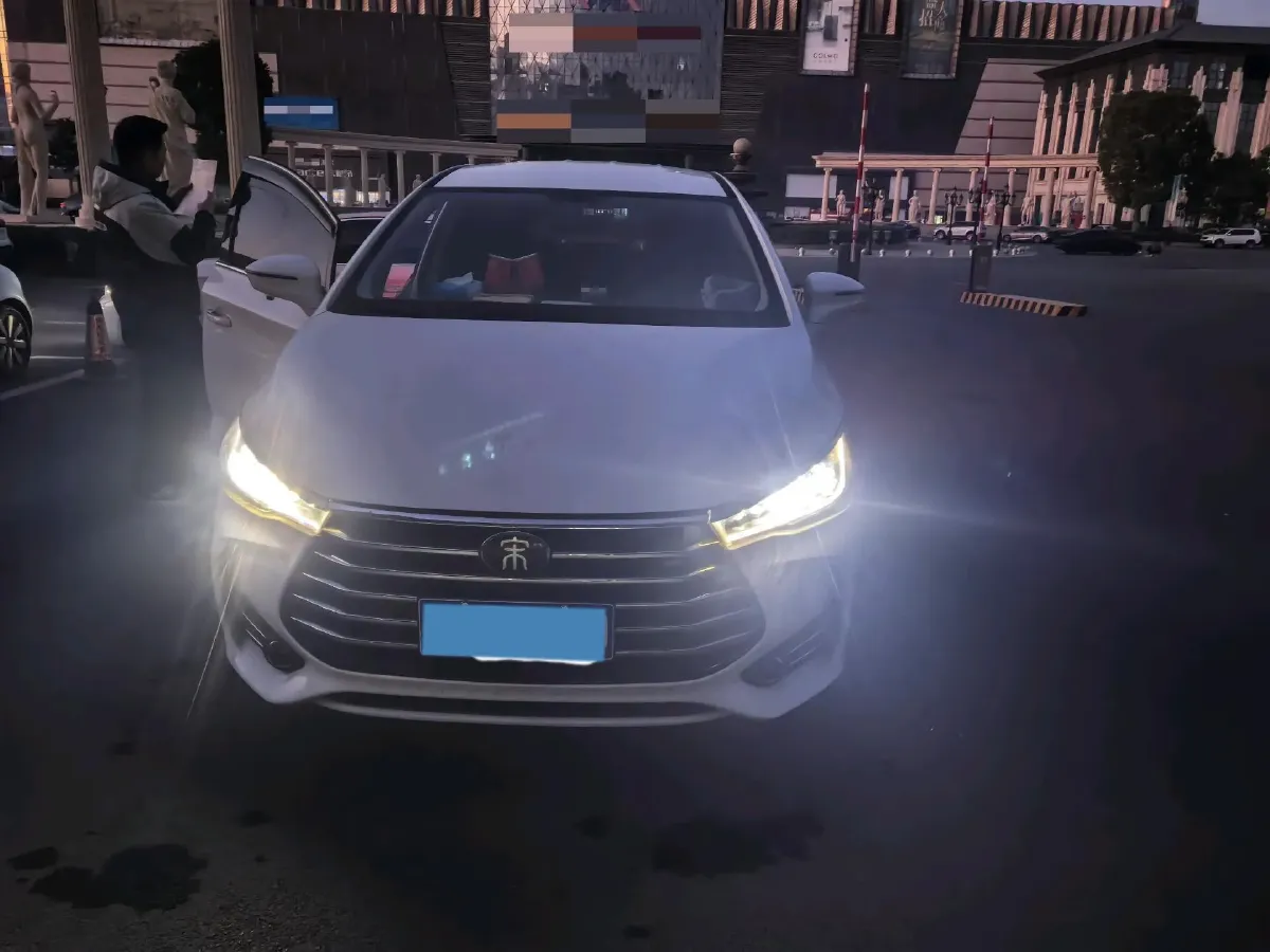 2017 BYD Song MAX 1.5T 154HP L4 6DCT,autocango,china used car exporter,china ev exporter,chinese used car exporter,chinese used ev exporter