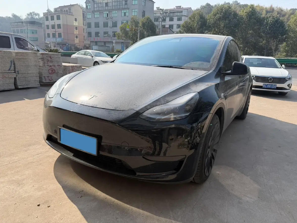 2022 Tesla Model Y BEV 60KWH