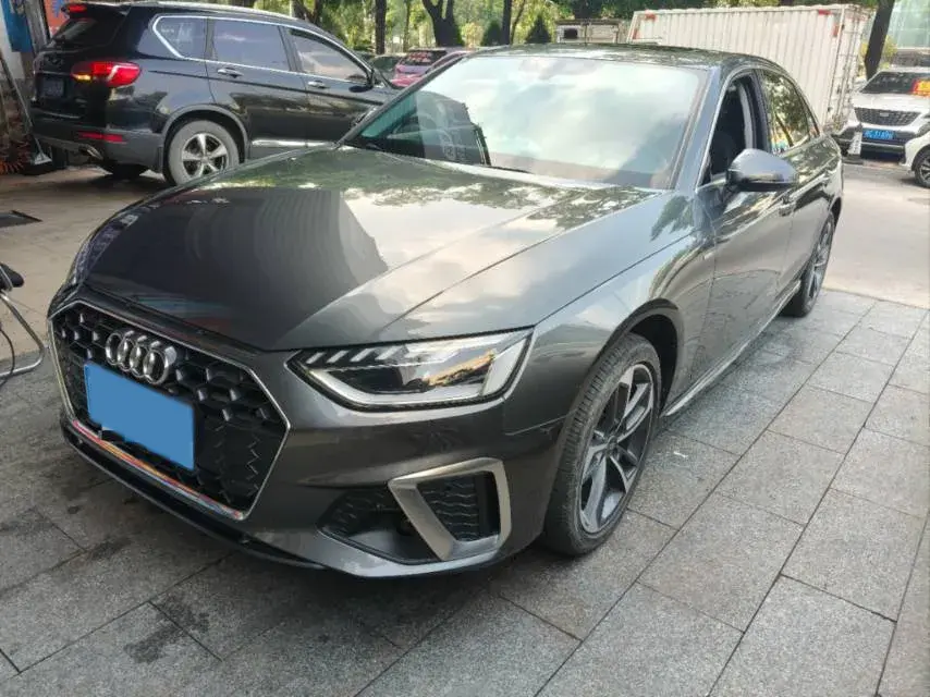 2023 Audi A4L 2.0T 190HP L4 7DCT