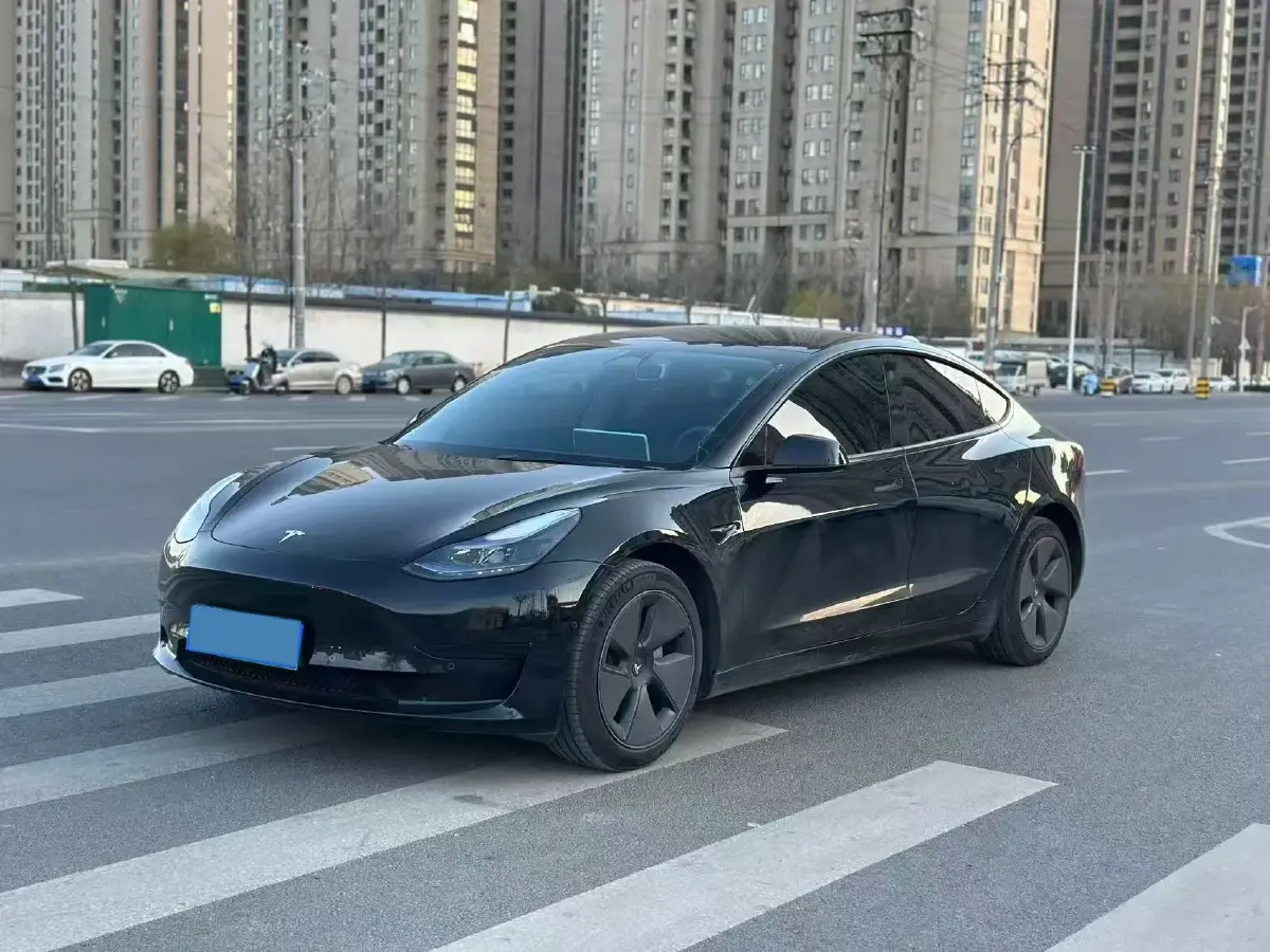 2022 Tesla Model 3 BEV 60KWH