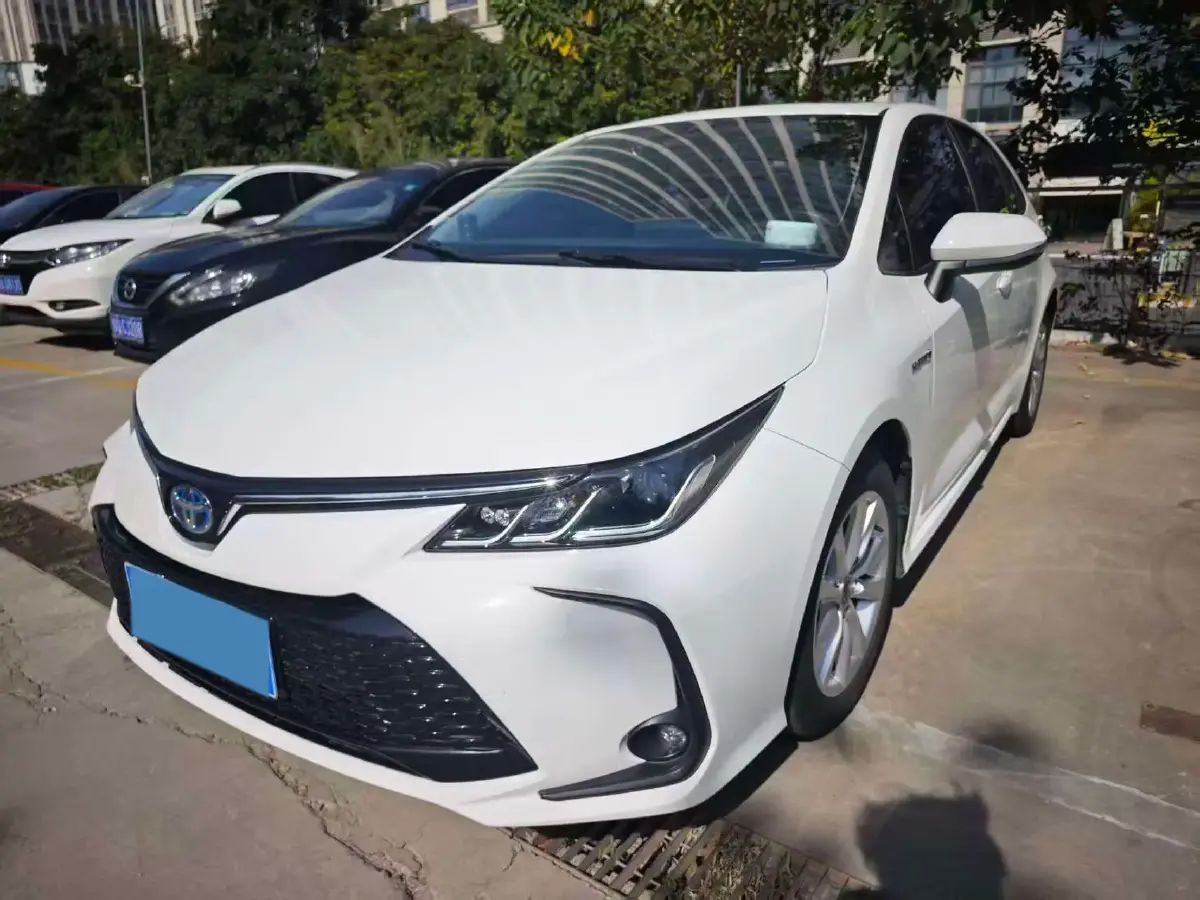 2023 Toyota Corolla 1.8L 98HP L4 E-CVT Hybrid
