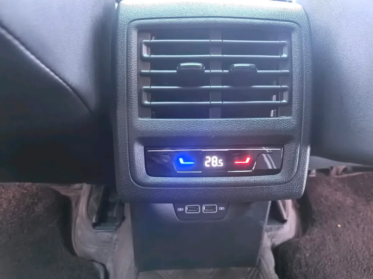 2021 Volkswagen Golf 1.4T 150HP L4 7DCT,autocango,china used car exporter,china ev exporter,chinese used car exporter,chinese used ev exporter