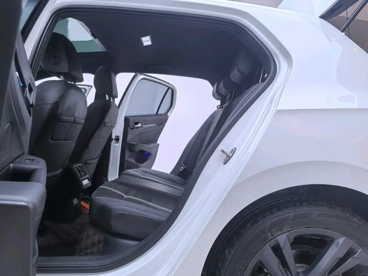 2021 Volkswagen Golf 1.4T 150HP L4 7DCT,autocango,china used car exporter,china ev exporter,chinese used car exporter,chinese used ev exporter