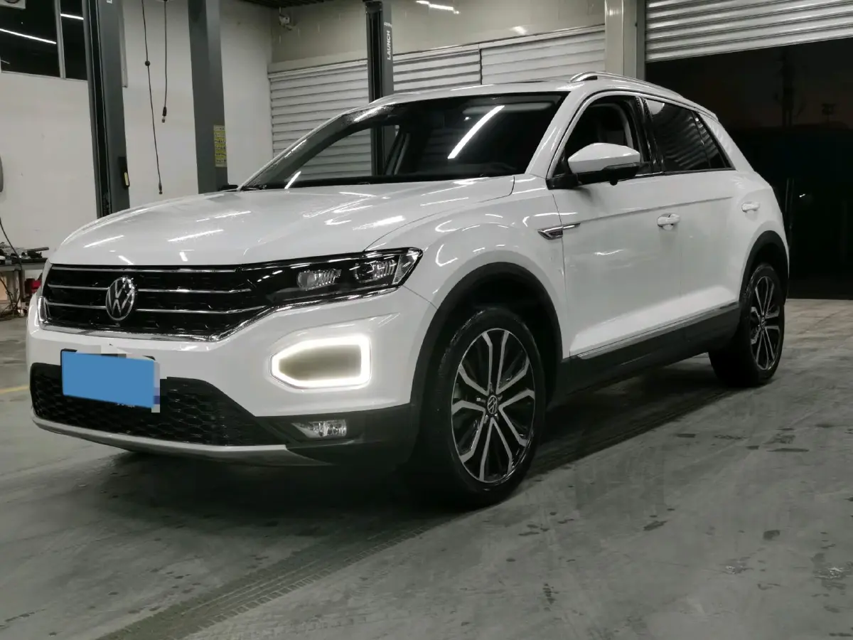 2021 Volkswagen T-Roc 1.4T 150HP L4 7DCT