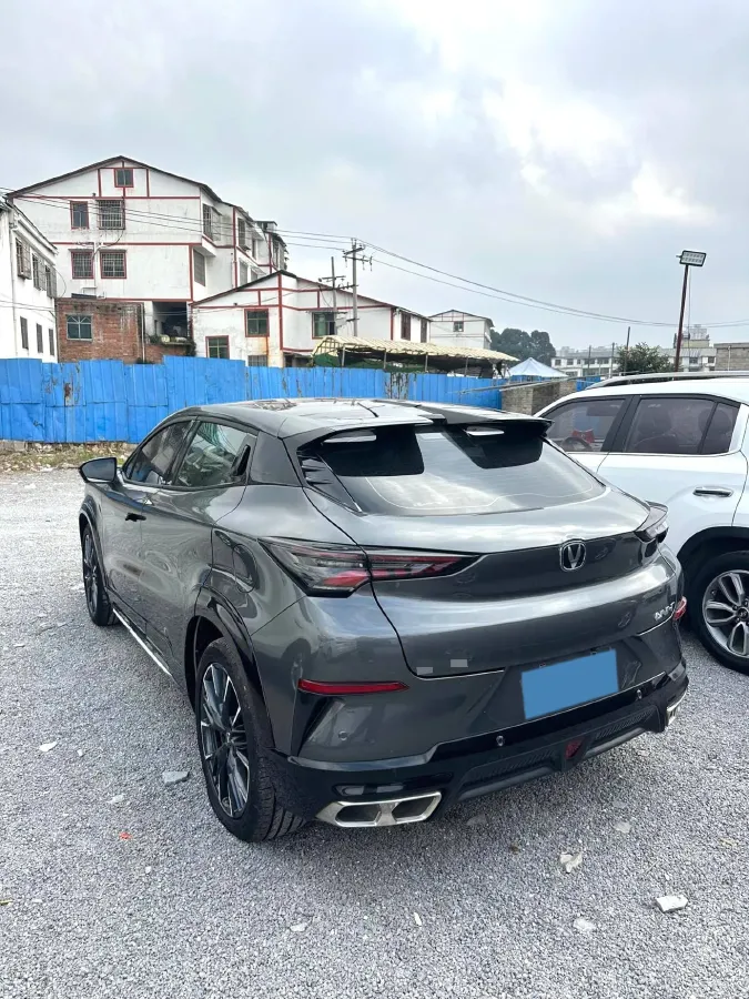 2023 ChangAn UNI-T 1.5T 188HP L4 7DCT,autocango,china used car exporter,china ev exporter,chinese used car exporter,chinese used ev exporter