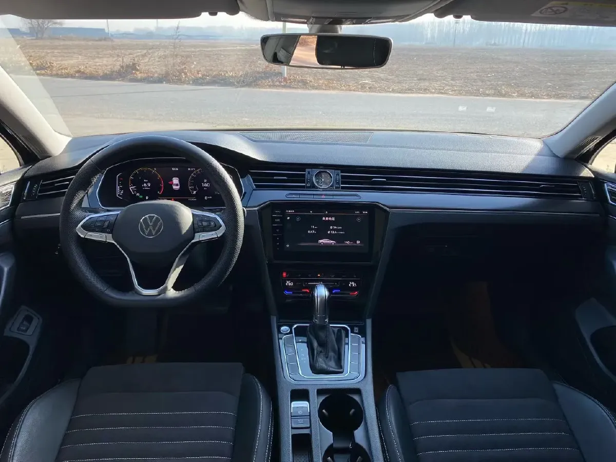 2020 Volkswagen Magotan 2.0T 186HP L4 7DCT,autocango,china used car exporter,china ev exporter,chinese used car exporter,chinese used ev exporter