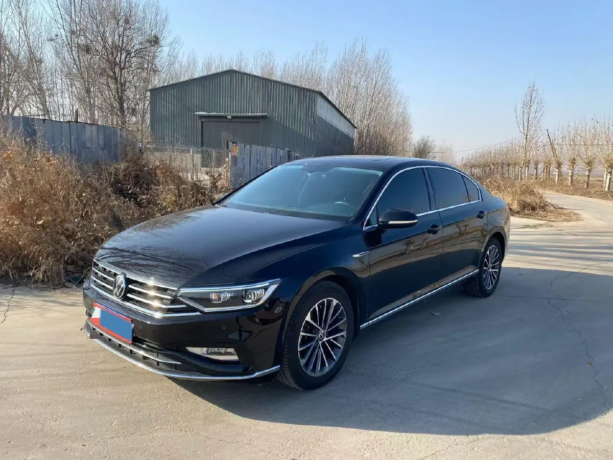 2020 Volkswagen Magotan 2.0T 186HP L4 7DCT,autocango,china used car exporter,china ev exporter,chinese used car exporter,chinese used ev exporter
