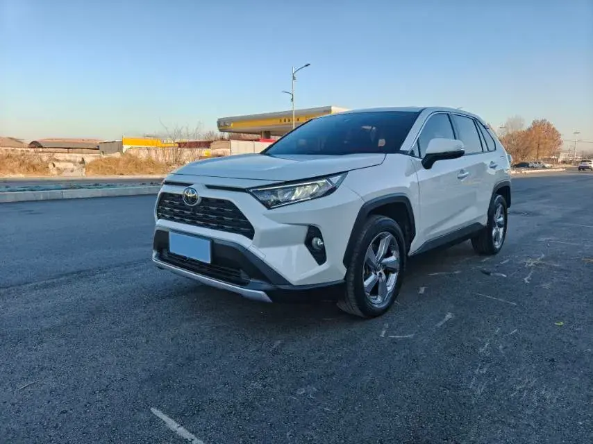 2020 Toyota RAV4 2.0L 171HP L4 CVT