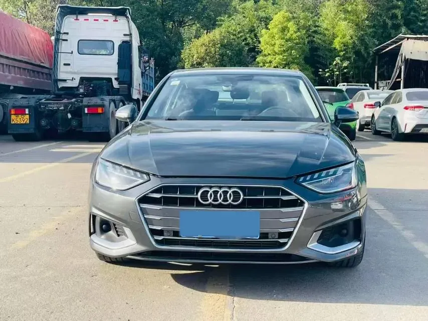 2020 Audi A4L 2.0T 190HP L4 7DCT,autocango,china used car exporter,china ev exporter,chinese used car exporter,chinese used ev exporter