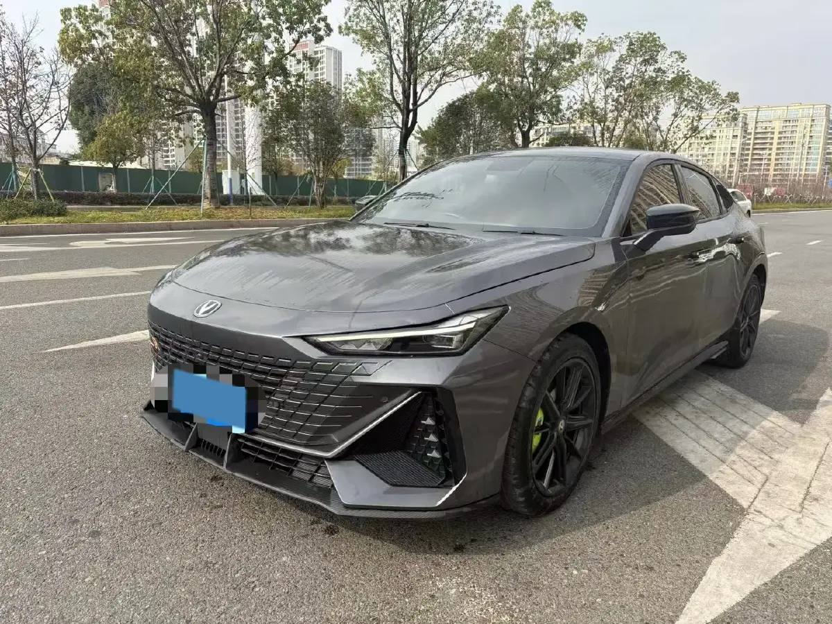 2022 ChangAn UNI-V 1.5T 188HP L4 7DCT
