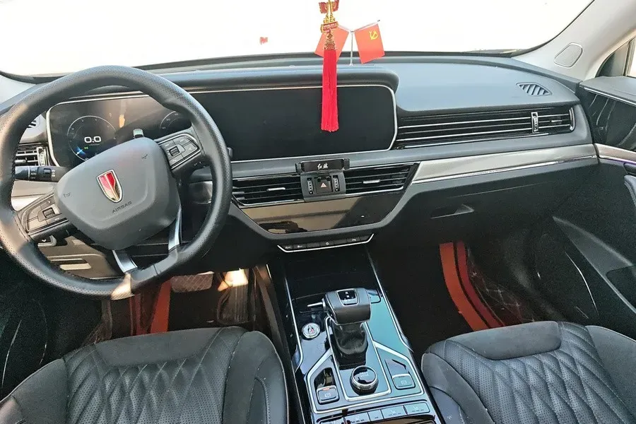 2022 HongQi HS5 2.0T 224HP L4 6AT,autocango,china used car exporter,china ev exporter,chinese used car exporter,chinese used ev exporter