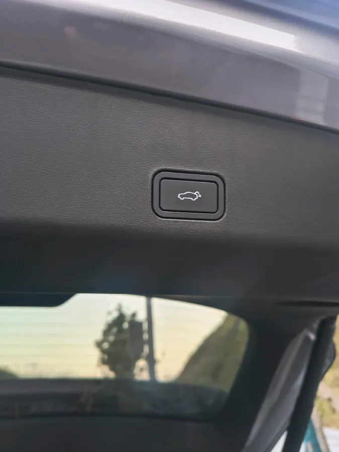 2026 Geely Monjaro 2.0T 272HP L4 8AT,autocango,china used car exporter,china ev exporter,chinese used car exporter,chinese used ev exporter