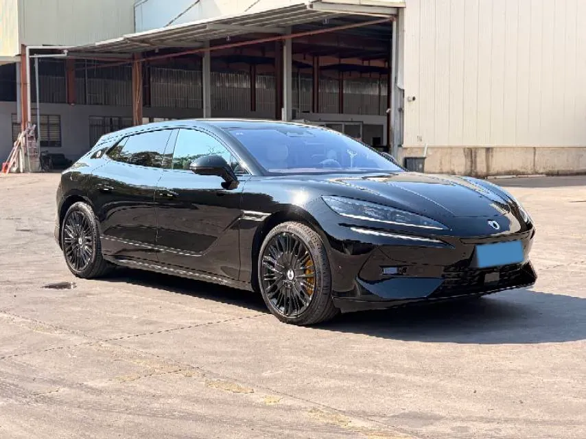 2024 Denza DenzaZ9GT 2.0T 207HP L4 E-CVT PHEV 38.5KWH,autocango,china used car exporter,china ev exporter,chinese used car exporter,chinese used ev exporter