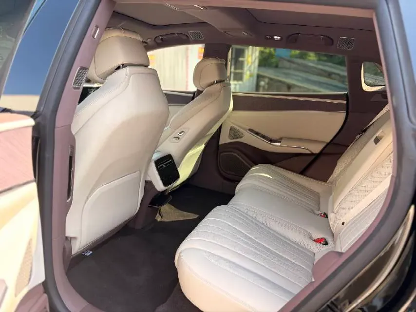 2024 Denza DenzaZ9GT 2.0T 207HP L4 E-CVT PHEV 38.5KWH,autocango,china used car exporter,china ev exporter,chinese used car exporter,chinese used ev exporter