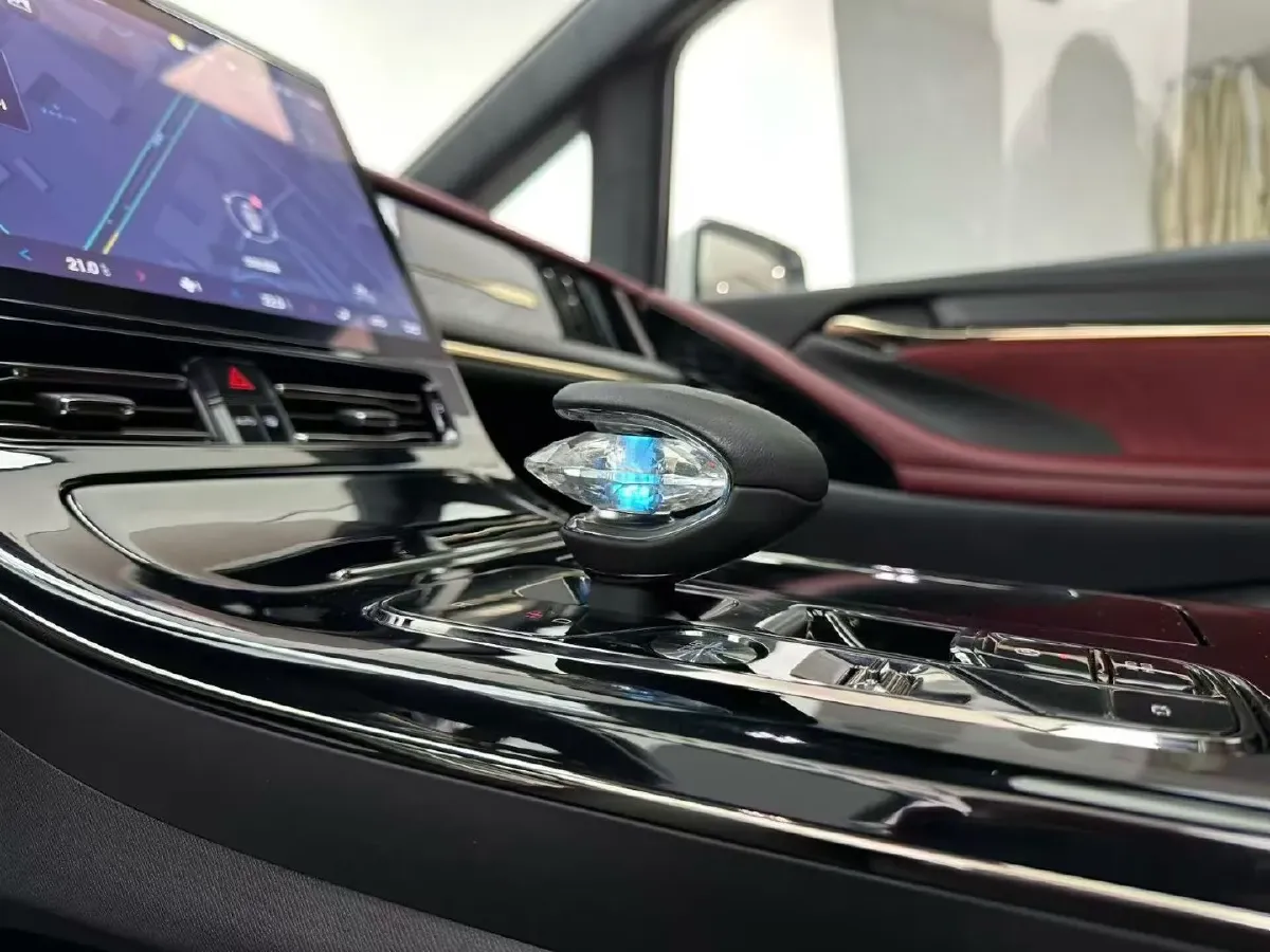 2023 GAC Trumpchi M8 2.0T 252HP L4 8AT,autocango,china used car exporter,china ev exporter,chinese used car exporter,chinese used ev exporter