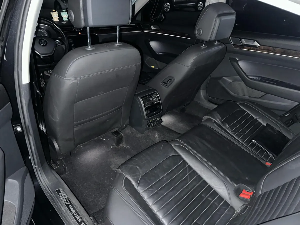 2019 Volkswagen Magotan 2.0T 186HP L4 7DCT,autocango,china used car exporter,china ev exporter,chinese used car exporter,chinese used ev exporter