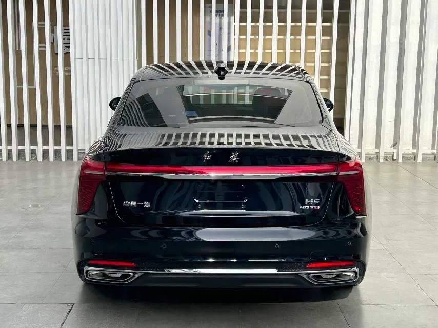 2024 HongQi H5 2.0T 224HP L4 8AT,autocango,china used car exporter,china ev exporter,chinese used car exporter,chinese used ev exporter