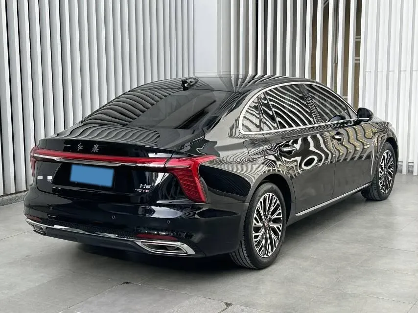 2024 HongQi H5 2.0T 224HP L4 8AT,autocango,china used car exporter,china ev exporter,chinese used car exporter,chinese used ev exporter
