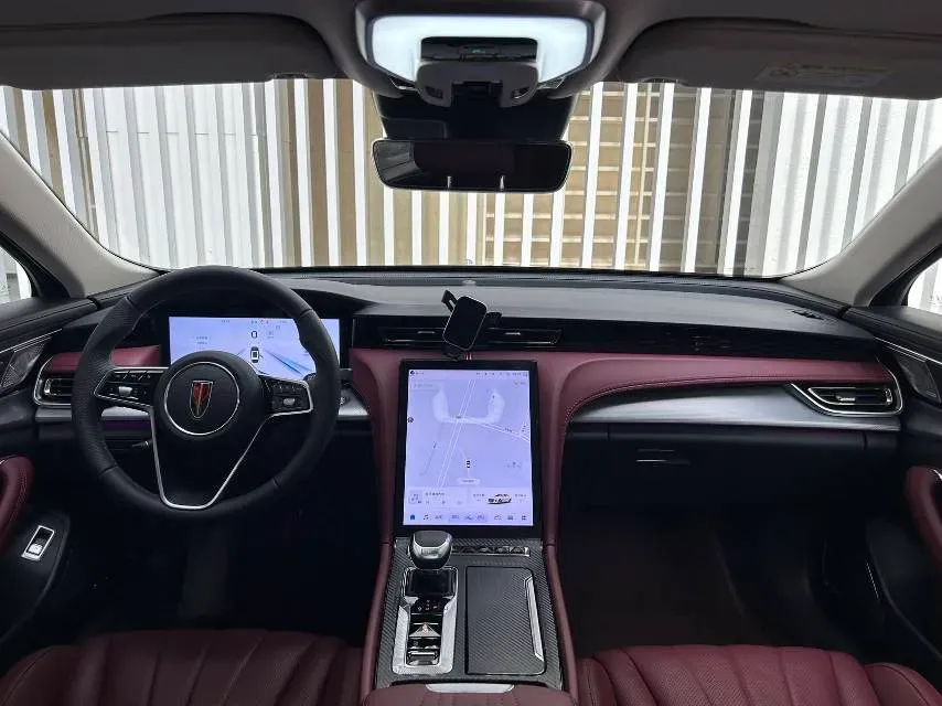 2024 HongQi H5 2.0T 224HP L4 8AT,autocango,china used car exporter,china ev exporter,chinese used car exporter,chinese used ev exporter