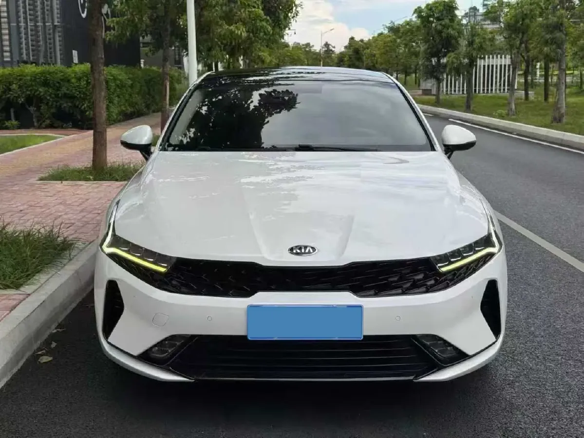 2021 Kia K5 2.0T 240HP L4 8AT,autocango,china used car exporter,china ev exporter,chinese used car exporter,chinese used ev exporter