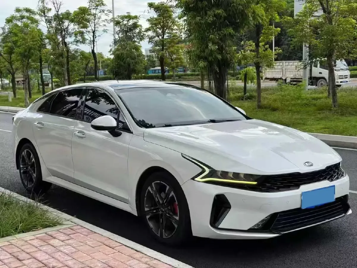 2021 Kia K5 2.0T 240HP L4 8AT,autocango,china used car exporter,china ev exporter,chinese used car exporter,chinese used ev exporter