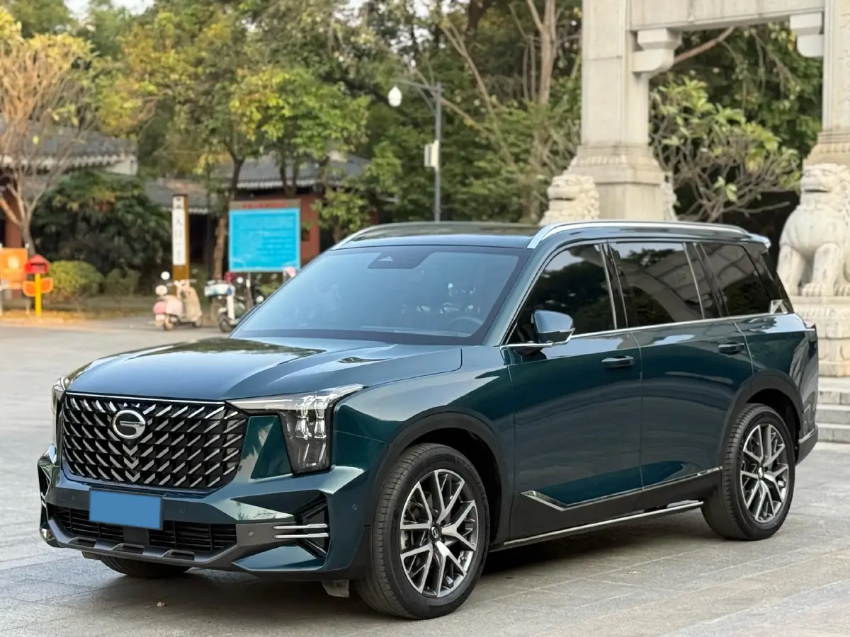 2022 GAC Trumpchi GS8 2.0T 252HP L4 8AT