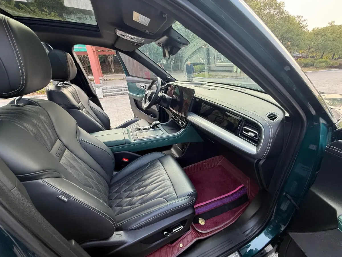 2022 GAC Trumpchi GS8 2.0T 252HP L4 8AT,autocango,china used car exporter,china ev exporter,chinese used car exporter,chinese used ev exporter