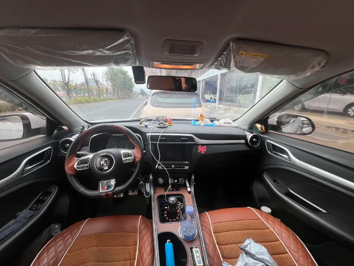 2020 MG ZS 1.5L 120HP L4 5MT,autocango,china used car exporter,china ev exporter,chinese used car exporter,chinese used ev exporter