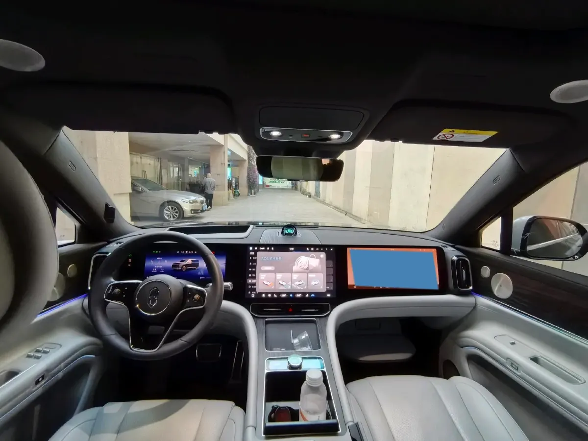 2024 AITO AITO M9 1.5T 152HP L4 REEV 42KWH,autocango,china used car exporter,china ev exporter,chinese used car exporter,chinese used ev exporter