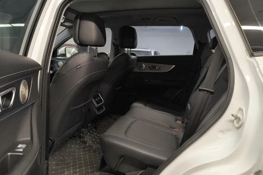 2024 Chery Tiggo 8 PRO 1.6T 197HP L4 7DCT,autocango,china used car exporter,china ev exporter,chinese used car exporter,chinese used ev exporter