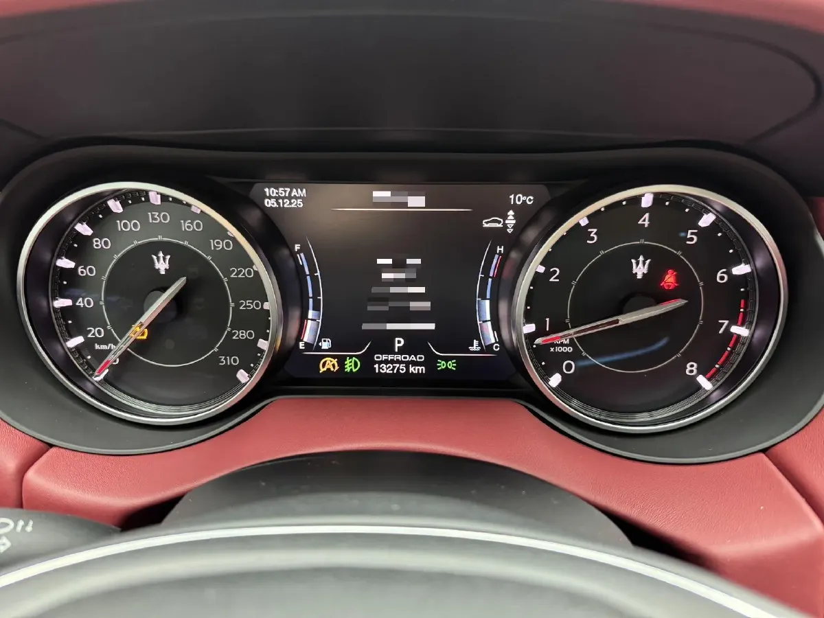 2022 Maserati Levante 2.0T 330HP L4 8AT,autocango,china used car exporter,china ev exporter,chinese used car exporter,chinese used ev exporter