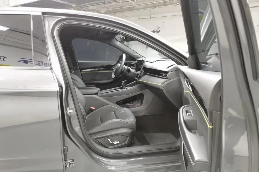 2023 Haval H5 2.0T 224HP L4 8AT,autocango,china used car exporter,china ev exporter,chinese used car exporter,chinese used ev exporter