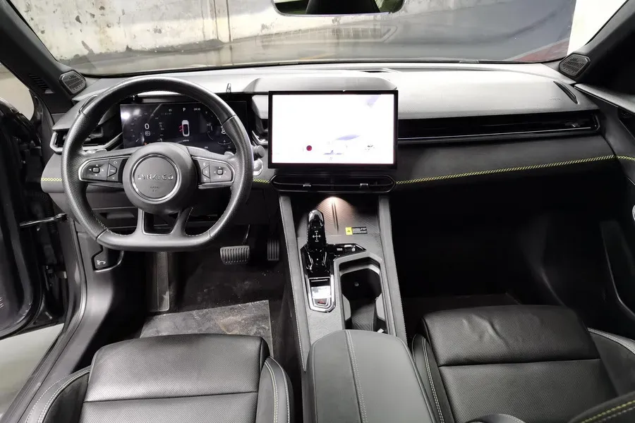 2023 Haval H5 2.0T 224HP L4 8AT,autocango,china used car exporter,china ev exporter,chinese used car exporter,chinese used ev exporter