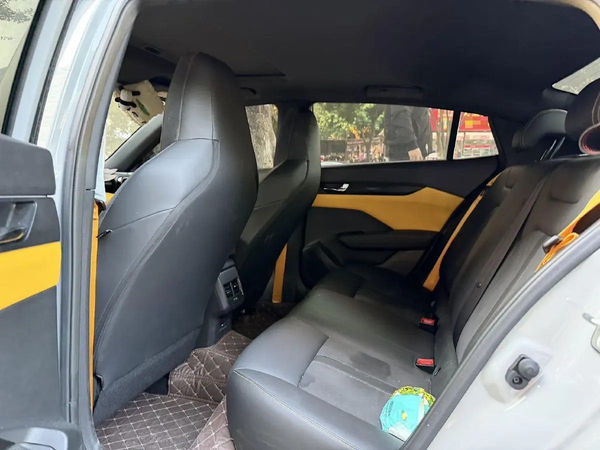 2023 DongFeng Aeolus YiXuan 1.5T 197HP L4 6DCT,autocango,china used car exporter,china ev exporter,chinese used car exporter,chinese used ev exporter