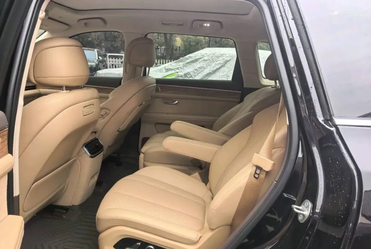 2024 AITO AITO M7 1.5T 152HP L4 REEV 42KWH,autocango,china used car exporter,china ev exporter,chinese used car exporter,chinese used ev exporter