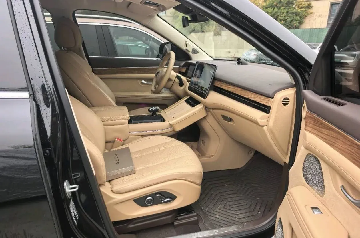 2024 AITO AITO M7 1.5T 152HP L4 REEV 42KWH,autocango,china used car exporter,china ev exporter,chinese used car exporter,chinese used ev exporter