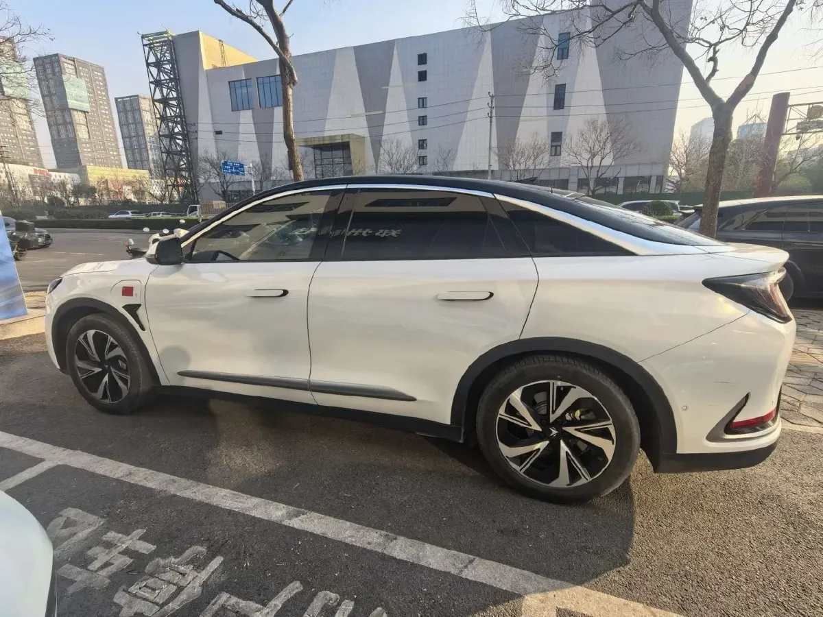 2022 ARCFOX αS BEV 93.6KWH,autocango,china used car exporter,china ev exporter,chinese used car exporter,chinese used ev exporter
