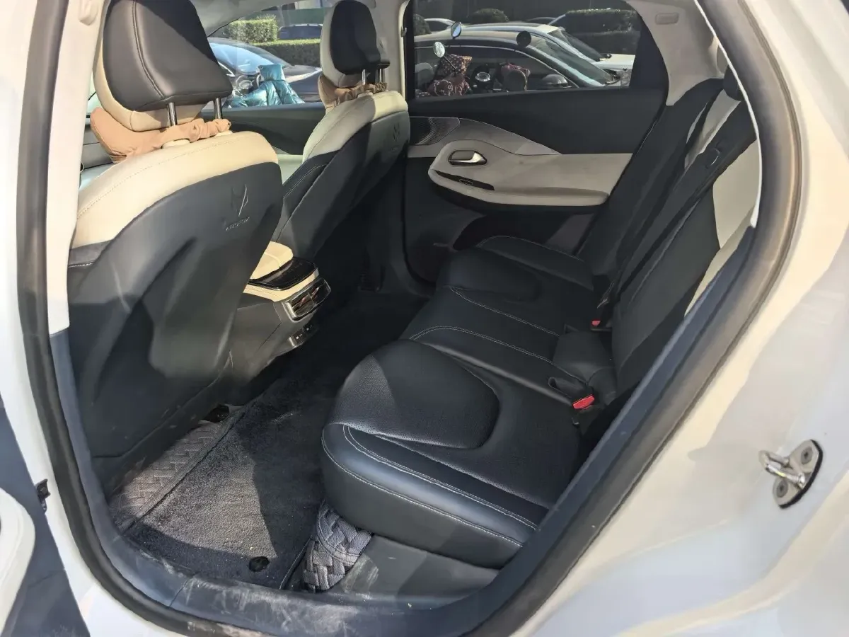 2022 ARCFOX αS BEV 93.6KWH,autocango,china used car exporter,china ev exporter,chinese used car exporter,chinese used ev exporter