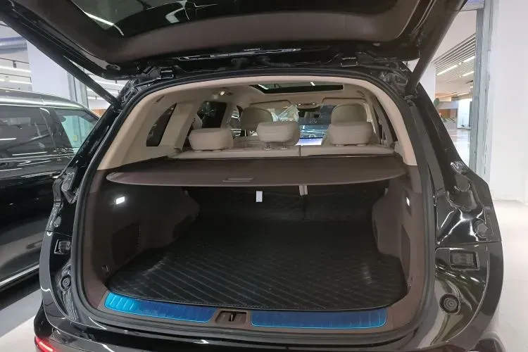 2024 AITO AITO M7 1.5T 152HP L4 REEV 40KWH,autocango,china used car exporter,china ev exporter,chinese used car exporter,chinese used ev exporter