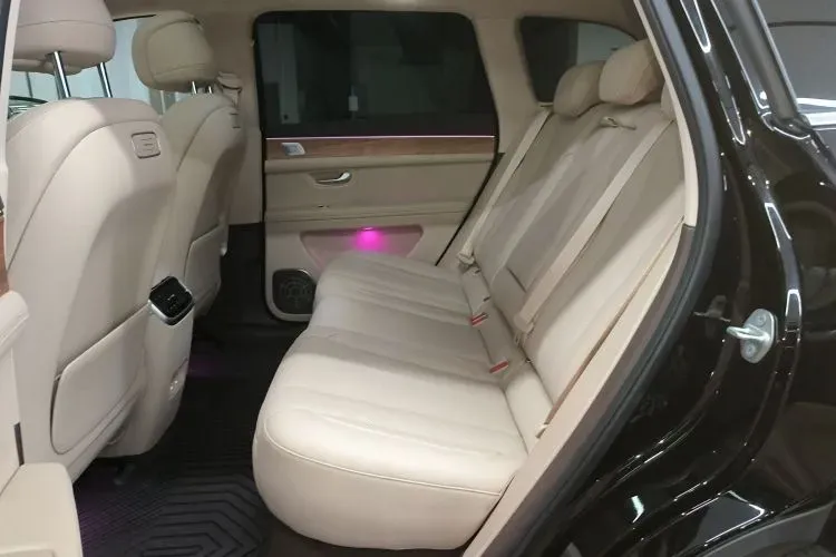 2024 AITO AITO M7 1.5T 152HP L4 REEV 40KWH,autocango,china used car exporter,china ev exporter,chinese used car exporter,chinese used ev exporter