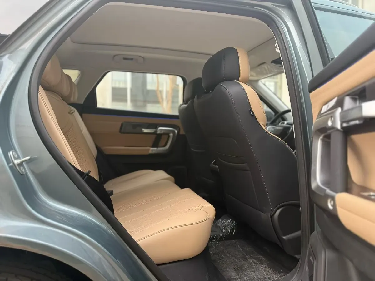 2023 Chery Exploration 06 1.6T 197HP L4 7DCT,autocango,china used car exporter,china ev exporter,chinese used car exporter,chinese used ev exporter