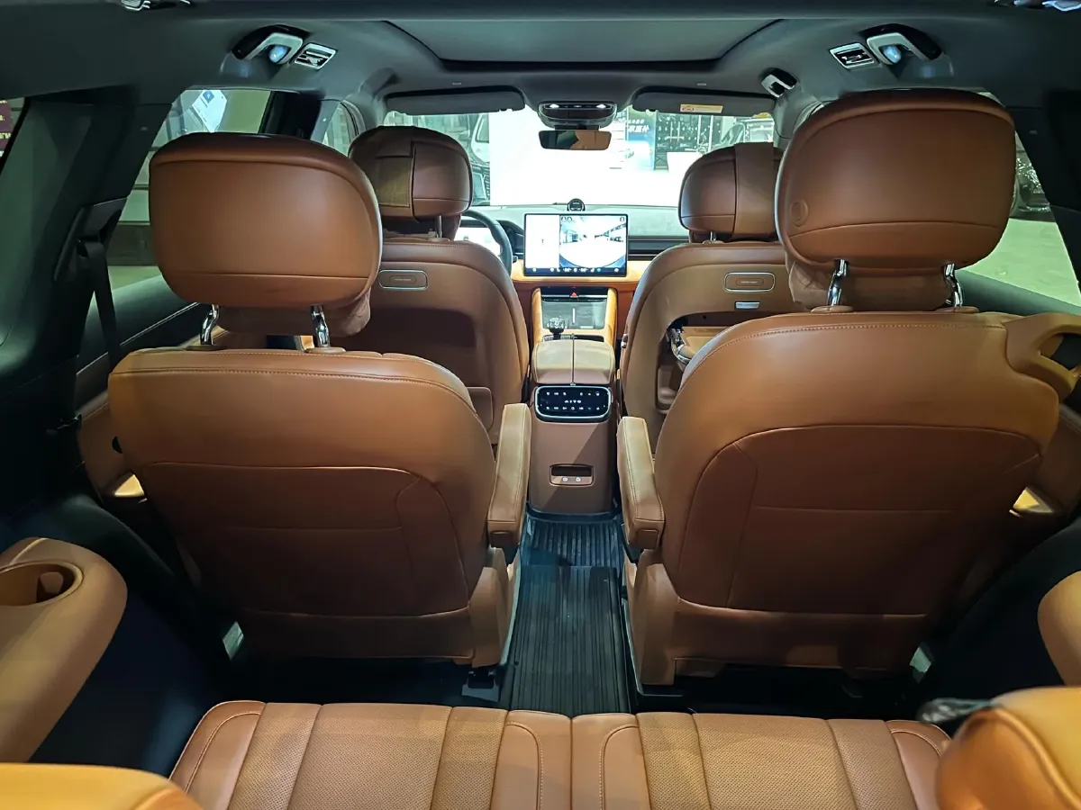 2024 AITO AITO M7 1.5T 152HP L4 REEV 40KWH,autocango,china used car exporter,china ev exporter,chinese used car exporter,chinese used ev exporter