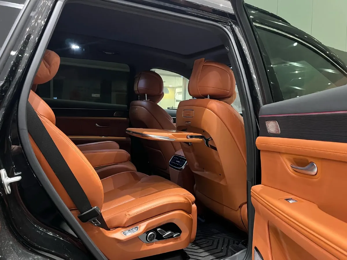 2024 AITO AITO M7 1.5T 152HP L4 REEV 40KWH,autocango,china used car exporter,china ev exporter,chinese used car exporter,chinese used ev exporter