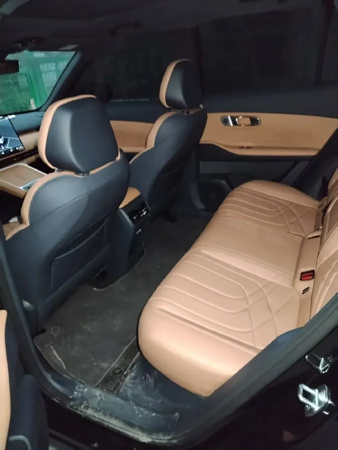 2025 LanDian E5 PLUS 1.5L 95HP L4 E-CVT PHEV 25KWH,autocango,china used car exporter,china ev exporter,chinese used car exporter,chinese used ev exporter